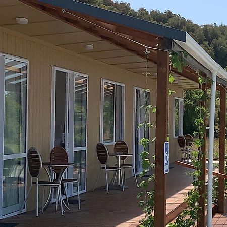 Woodstock Hotel Hokitika Rum bild